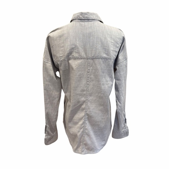 Mountain Hardwear | Women’s Button Front Shirt | Light Gray | Size M - Picture 6 of 15